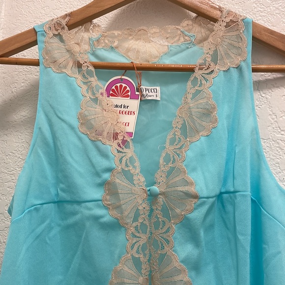 Vintage Emilio Pucci nightgown - Picture 2 of 3